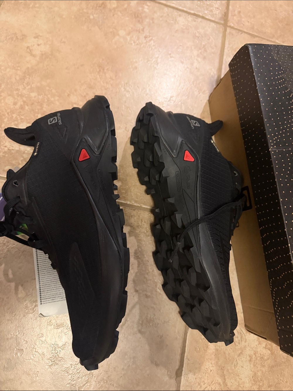 SALOMON women’s ALPHACROSS BLAST GTX  EnergyCell for Trail Running Sneakers - Picture 8 of 16
